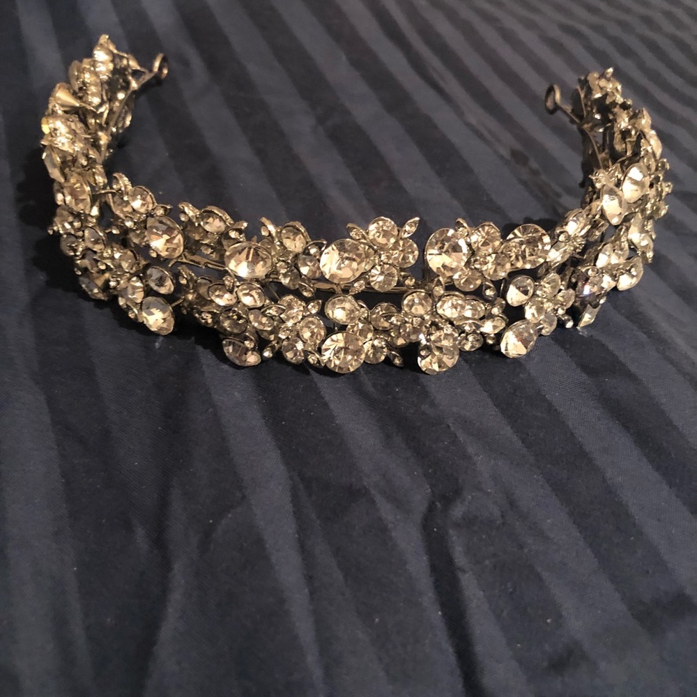 Crystal headpiece
